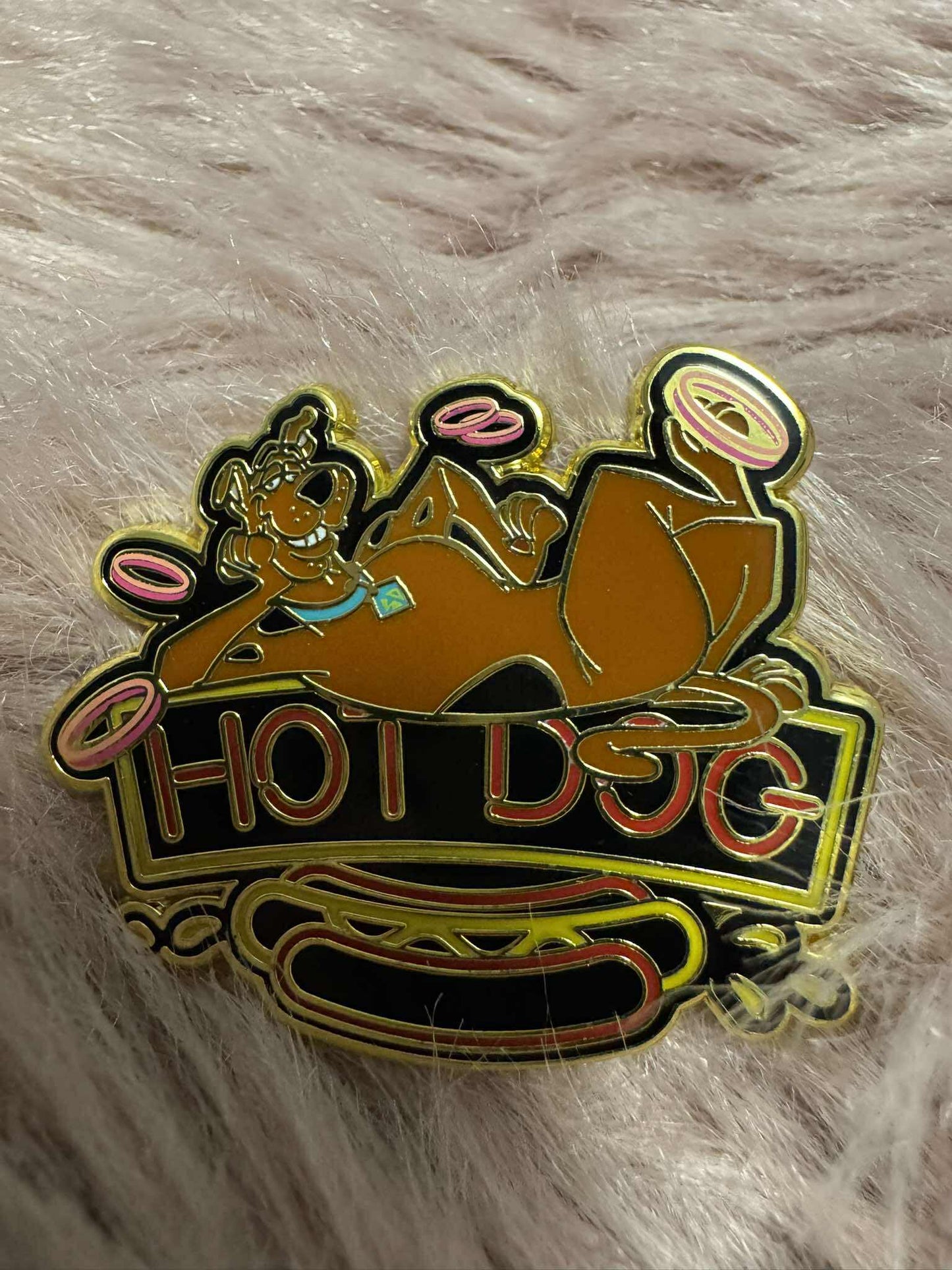 Scooby Doo Loungefly Pin