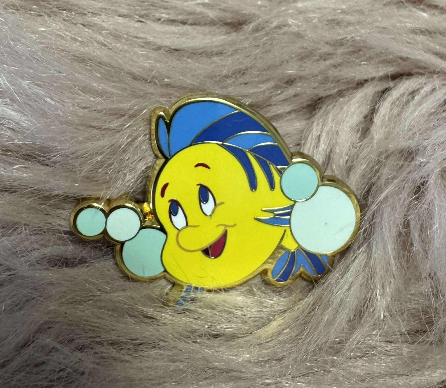 Loungefly Arielle Pin