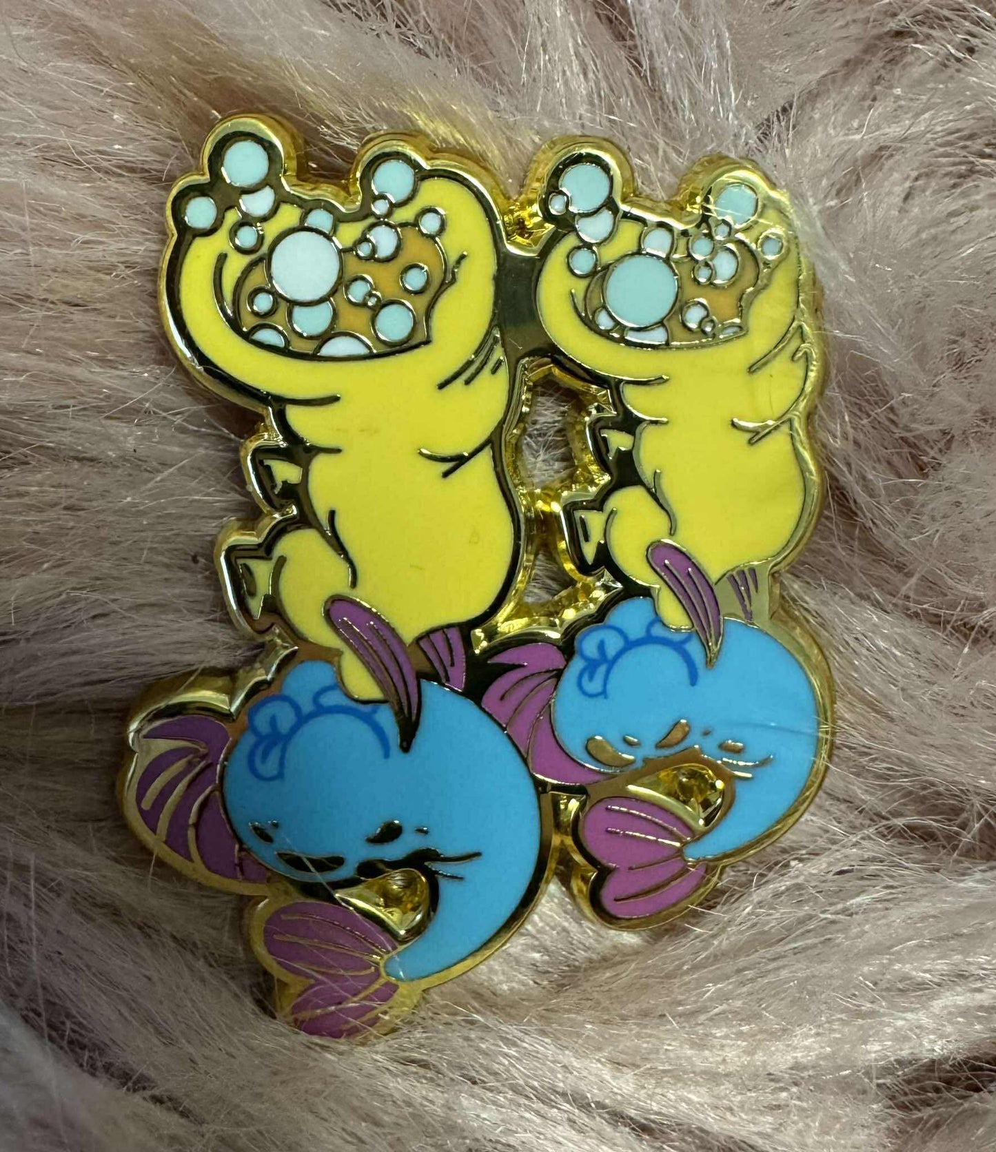 Loungefly Arielle  Pin