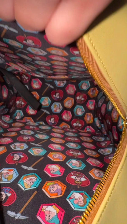 Loungefly Schneewittchens Hütte Mini-Rucksack