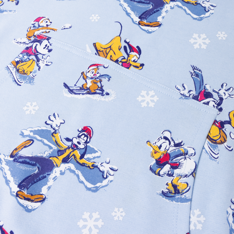 Loungefly Kapuzenjacke Mickey and Friends Winter Wonderland